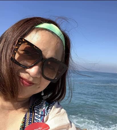 商品图片 74 | B08HVPGJW5 | FEISEDY Sunglasses Womens Trendy, Oversized Square Shades, Pearl Inlay Cat Eye Frame UV400 Protection B2625