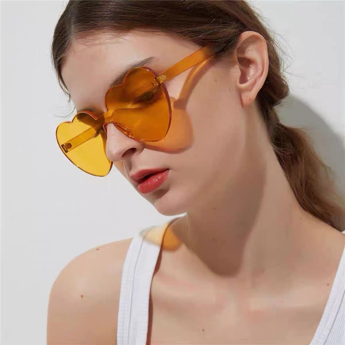 商品图片 34 | B07BLKHDRH | FEISEDY Thick Heart Sunglasses Rimless Heart Shaped Sun Glasses Women Fashion Love Glasses B2419