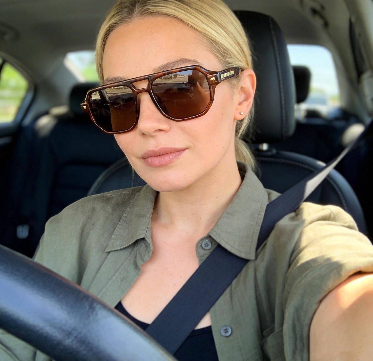 商品图片 41 | B0DSH2BVX5 | FEISEDY Polarized Aviator Sunglasses Men Women, Retro 70s Style Design - UV400 Protection, Driving & Daily Wear B0203