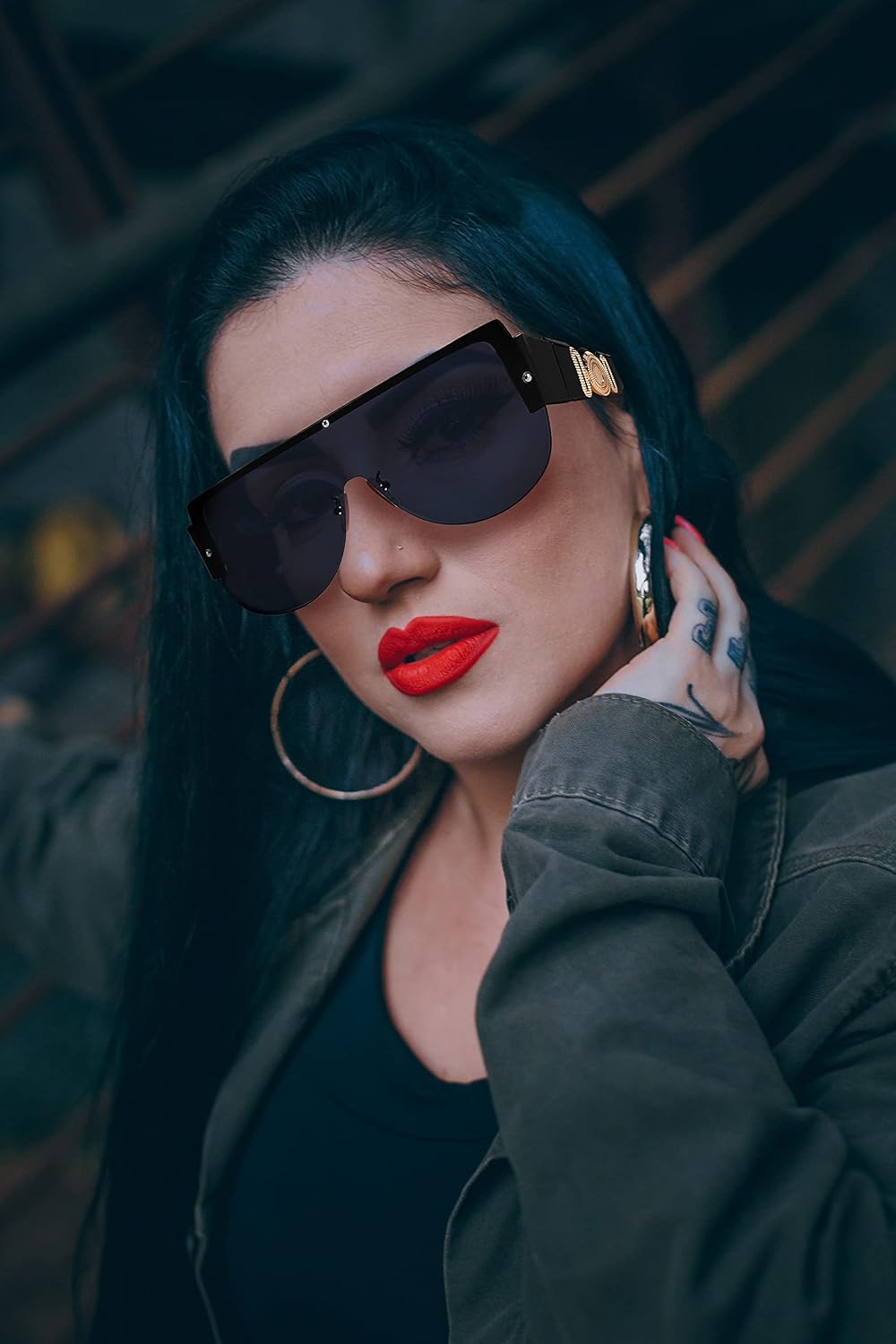 商品图片 6 | B095WNLFX1 | FEISEDY Fashion Oversized Sunglasses Women Trendy Designer One Piece Stylish UV400 Protection B2748