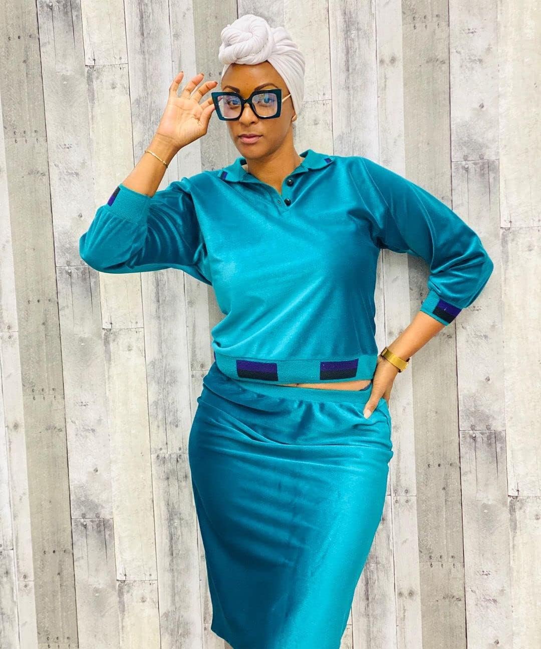 商品图片 17 | B08DF5QRXC | FEISEDY Oversized Square Blue Light Blocking Glasses Eye Strain Glare Pearl Inlay Arm Cat Eye Fashion Eyewear B2639