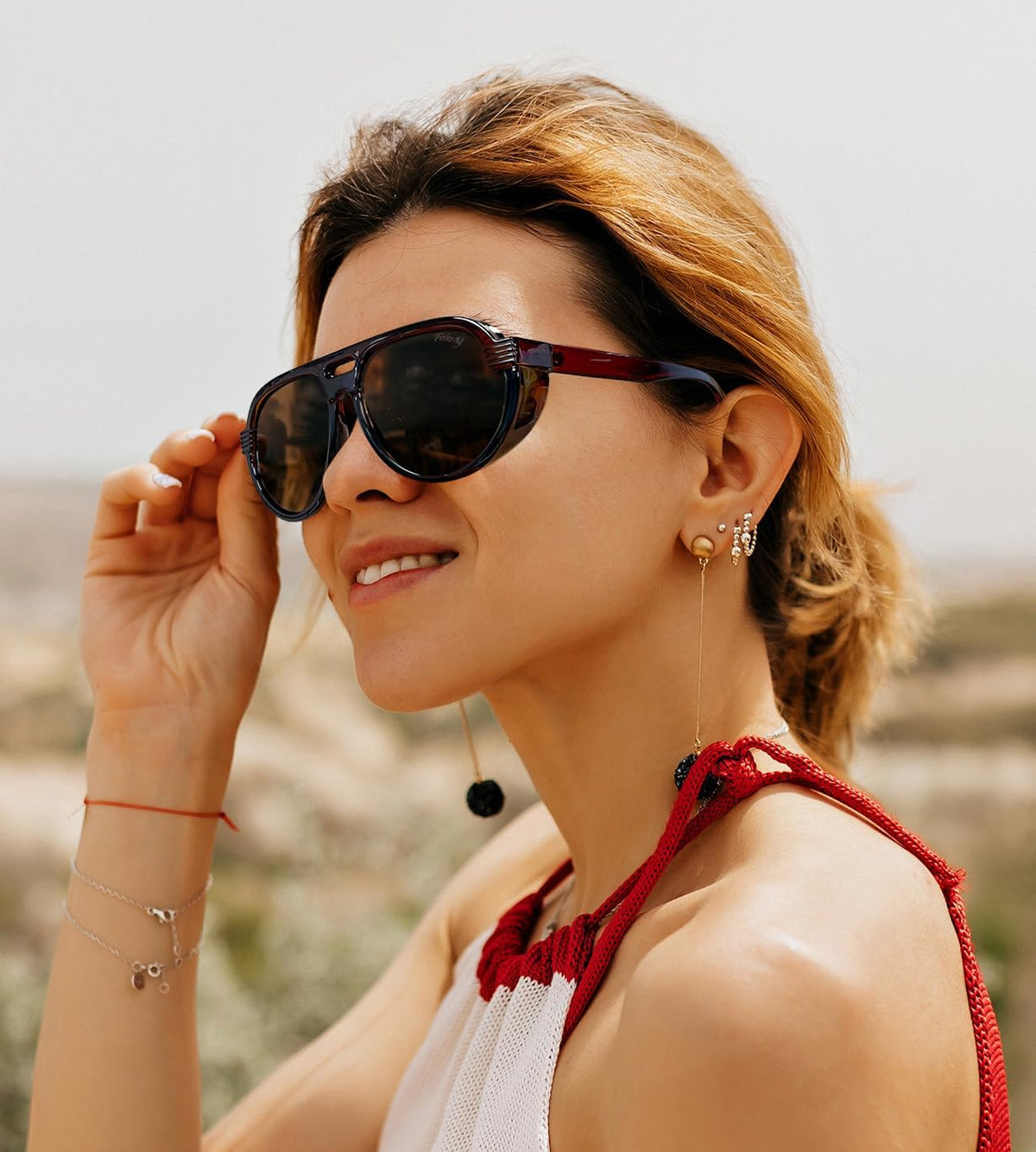 ÉÌƷͼƬ 30 | B0CT8R8S1H | FEISEDY Steampunk with Side Shields Aviator Sunglasses for Men Women 80s Retro Flat Top Oversized Polarized Shades B0096
