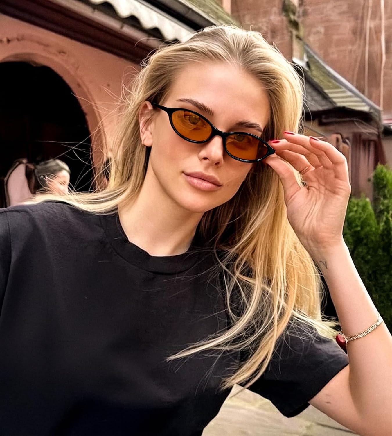商品图片 30 | B0DMN6519L | FEISEDY Retro Oval Cat Eye Sunglasses for Women 90s Narrow Lightweight Shades Y2k Trendy Sunnies B0257