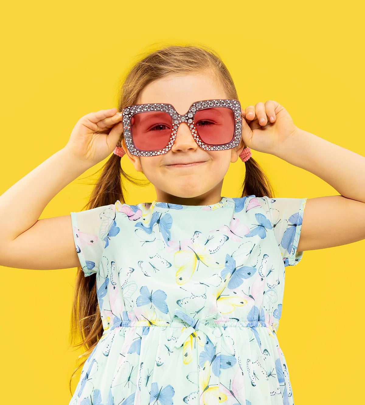 ÉÌƷͼƬ 16 | B0CFHLB4YT | FEISEDY Kids Sunglasses for Girls Oversized Square Sparkling Party Sun Glasses Lightweight Fashion Shades B0053