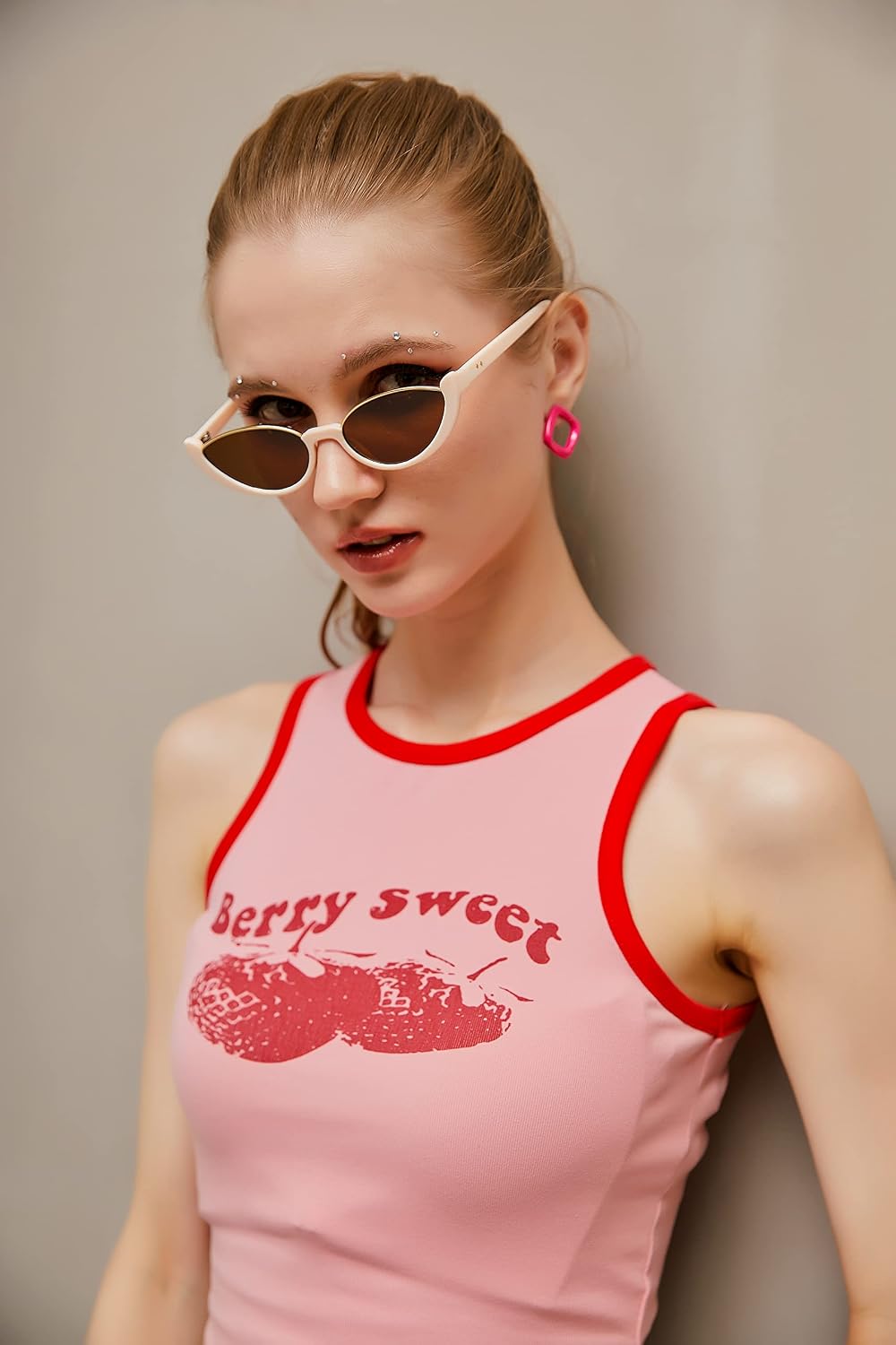 ÉÌƷͼƬ 6 | B09P86RSS8 | FEISEDY Fashion Small Cat Eye Sunglasses for Women Retro Trendy Cool Sun Glasses B2864