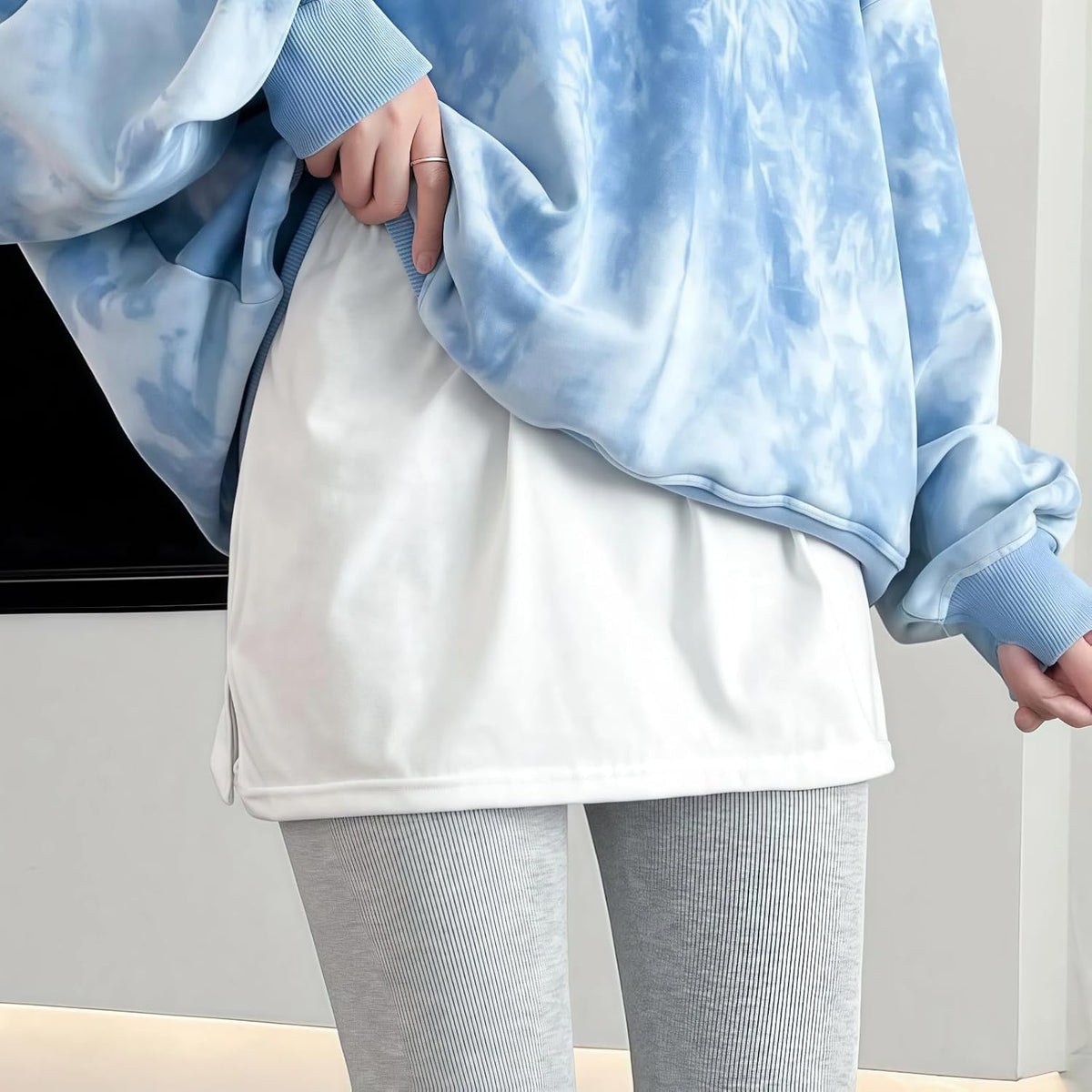 商品图片 3 | B0H3F93WMN | Women's Elegant Asymmetrical Hem Skirt with Layered Flared End, Elastic Waist Casual White Skirts Versatile Outfit Pairing