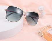 ÉÌƷͼƬ 20 | B08SJ7XN69 | FEISEDY Womens Cute Sunglasses Oversized Butterfly X Shape Design Cateye Lady Sunglasses B2738