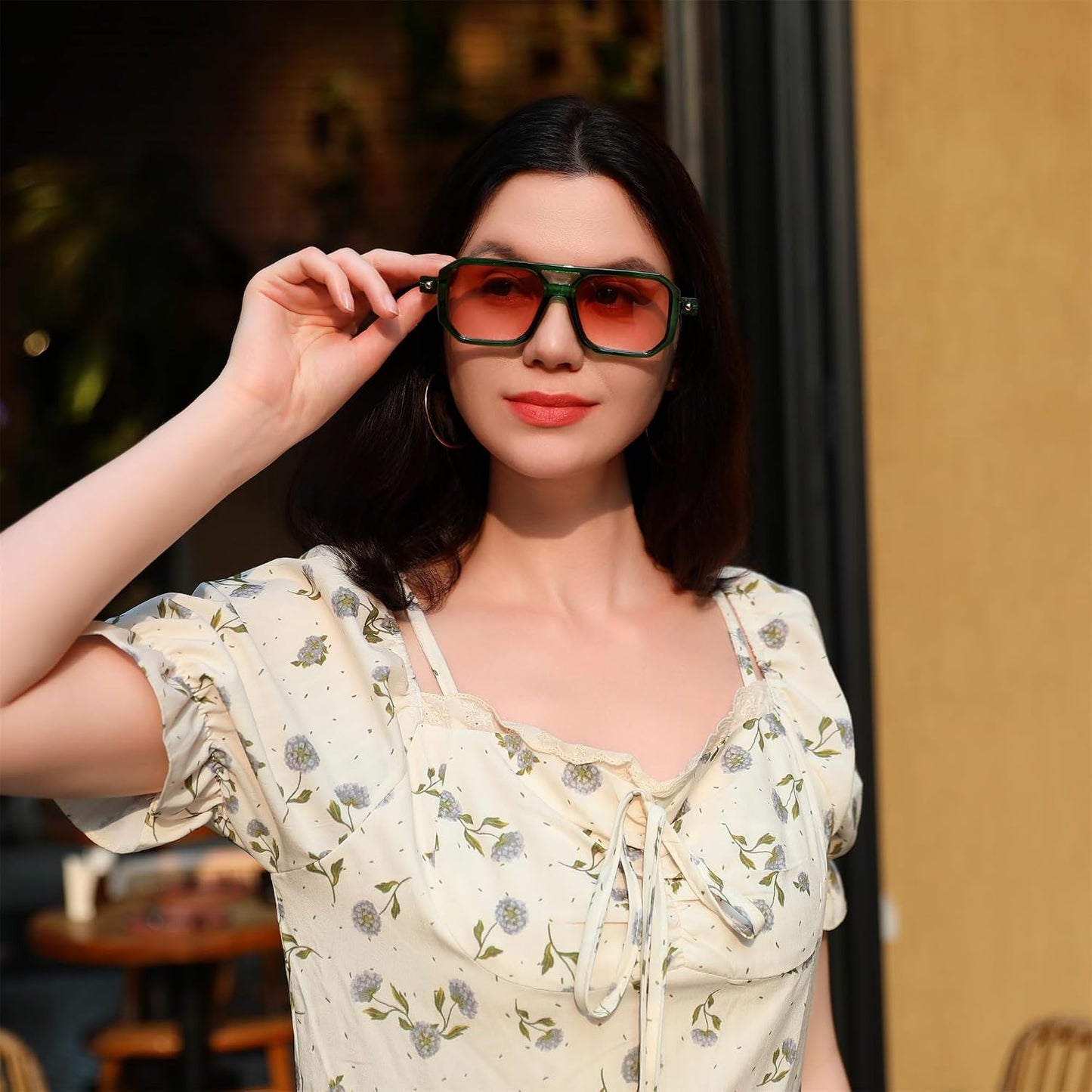 商品图片 153 | B09YTJ4FQZ | FEISEDY Vintage Square 70s Flat Aviator Sunglasses Women Men Classic Retro Stylish Frame UV400 Sunglasses B2622