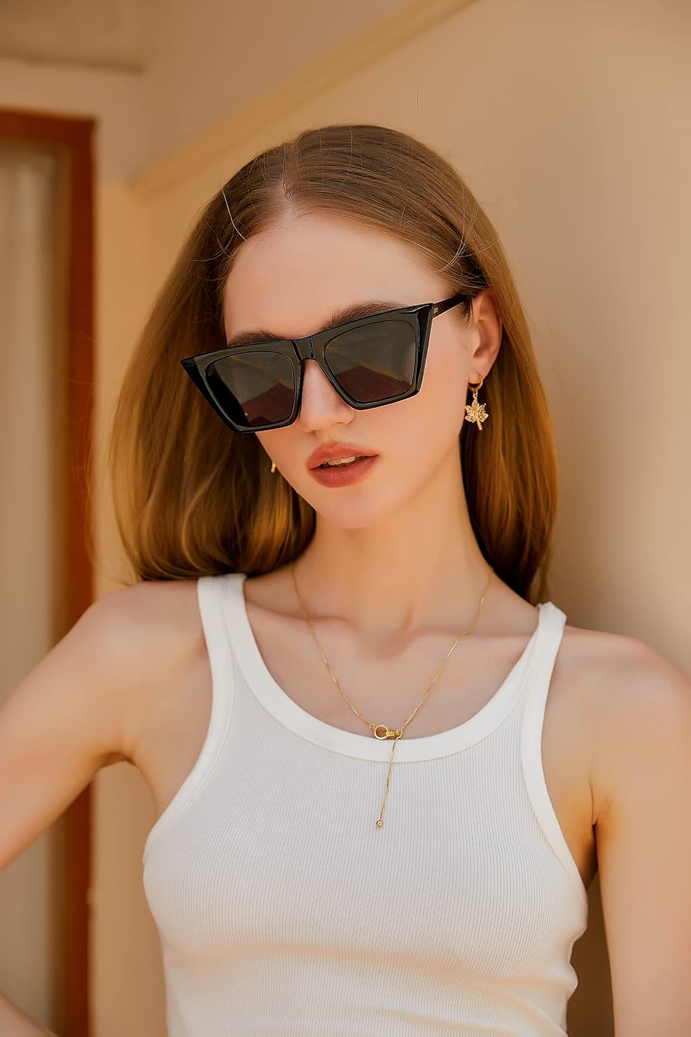 商品图片 17 | B08R8QL6DQ | FEISEDY Vintage Polarized Square Cat Eye Sunglasses Women Trendy Fashion Cateye Polarized Sunglasses B2692