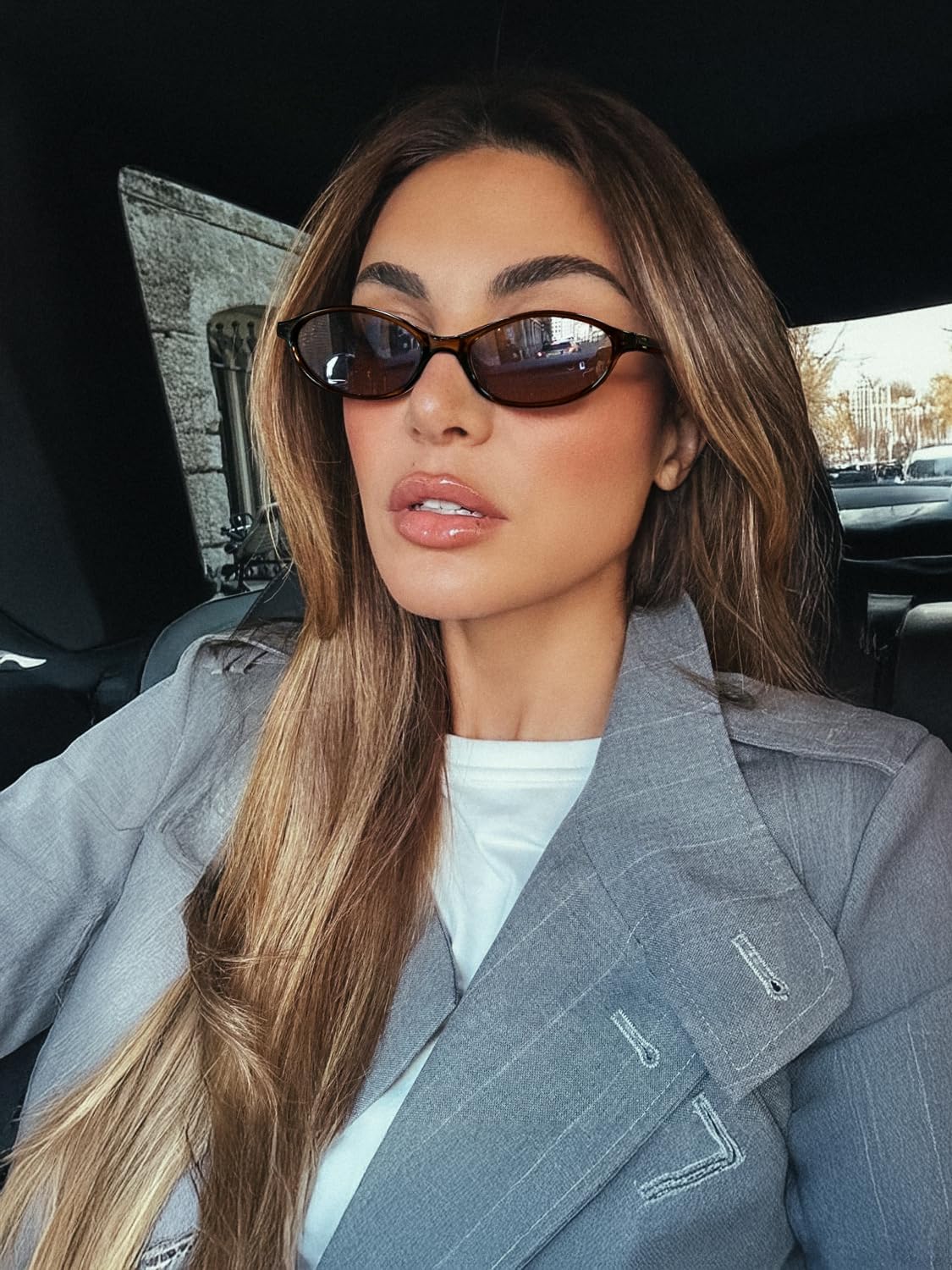 商品图片 36 | B0DMN6519L | FEISEDY Retro Oval Cat Eye Sunglasses for Women 90s Narrow Lightweight Shades Y2k Trendy Sunnies B0257