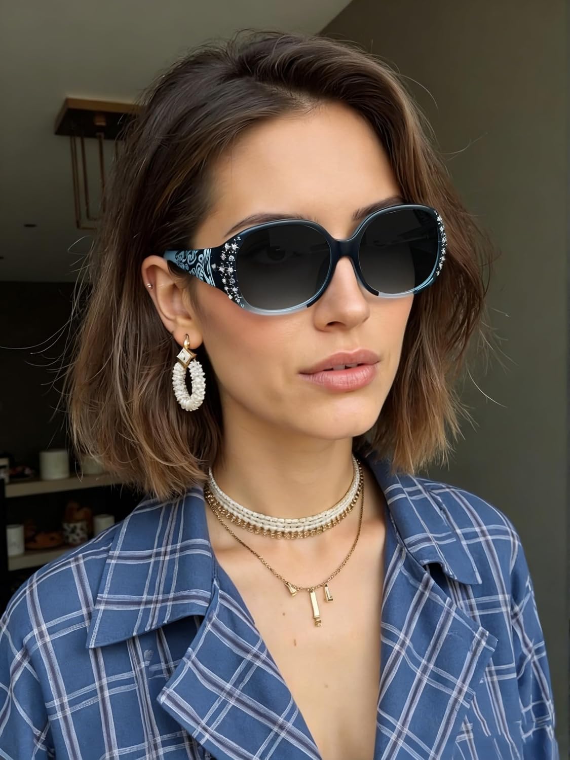 商品图片 16 | B0FZT6D16L | FEISEDY Women's Polarized Sunglasses Wrap Around Rhinestone Design Fashion Sunnies UV400 Protection B1091