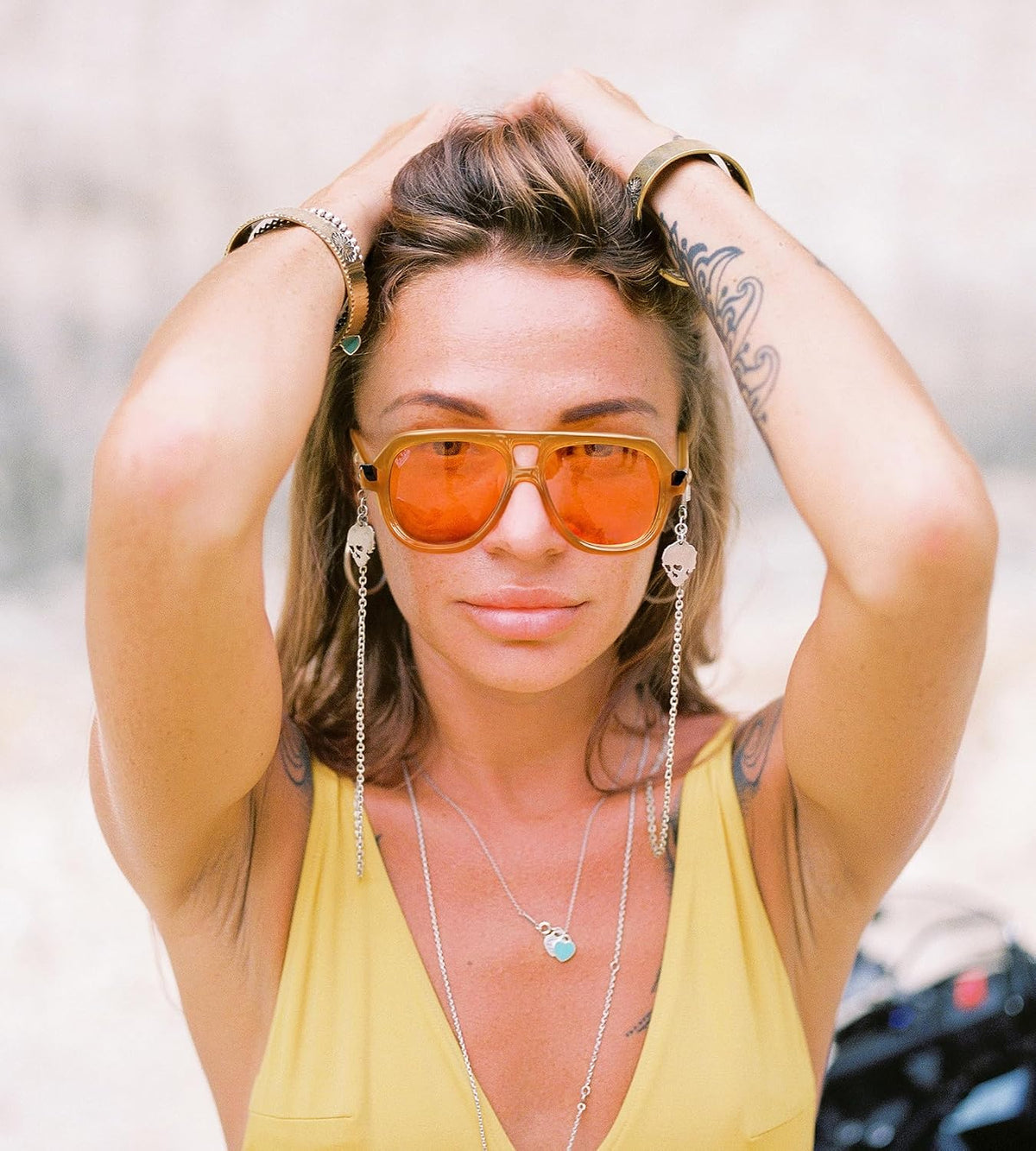 ÉÌƷͼƬ 19 | B0CDGNN3ZN | FEISEDY Vintage 70s Aviator Sunglasses Men Women Classic Retro Trendy Large Frame UV400 Sun Glasses B0030