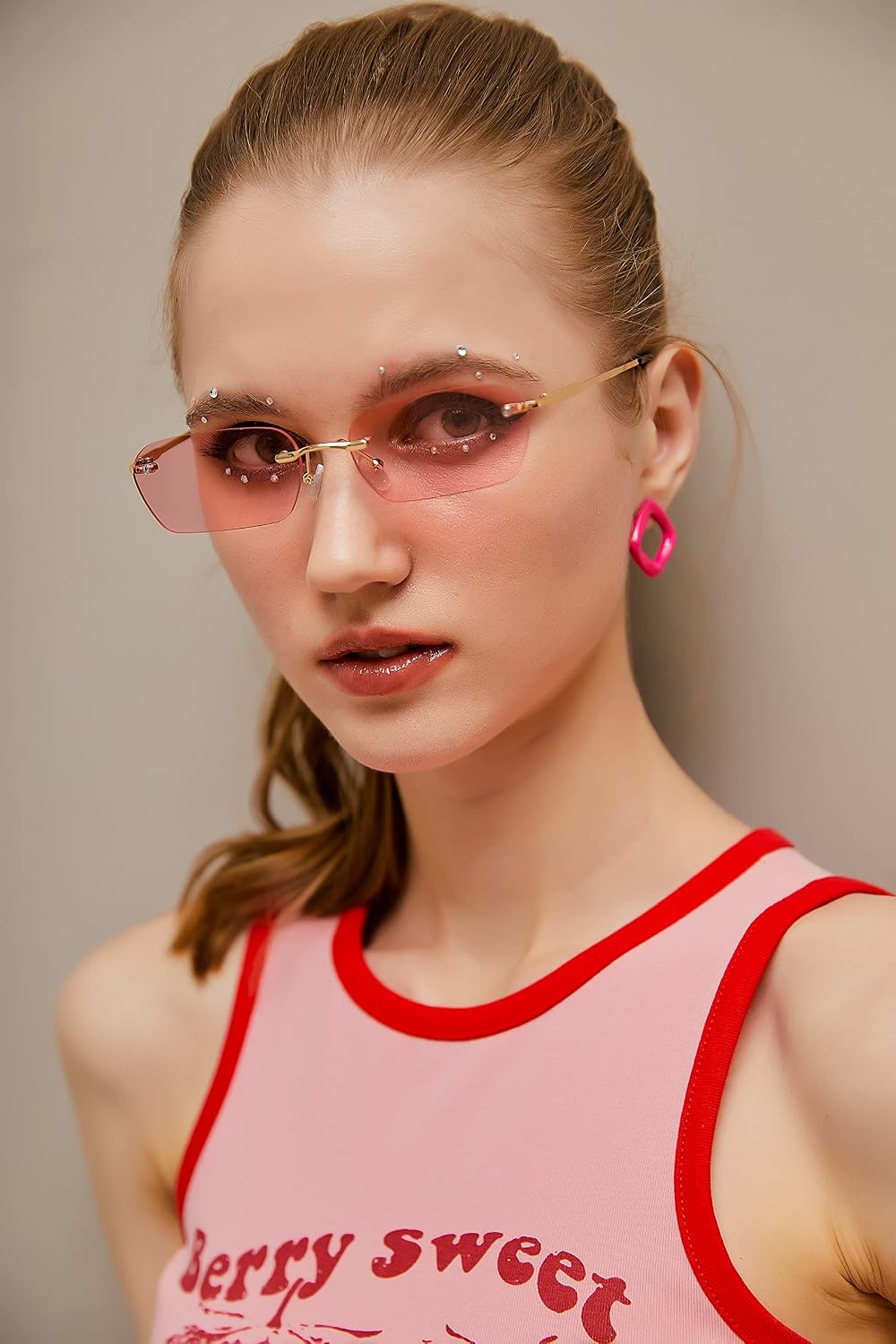 商品图片 20 | B0CY2Q4VW1 | FEISEDY Rimless Sunglasses Y2K Retro Small Narrow Rectangle Shades B2643