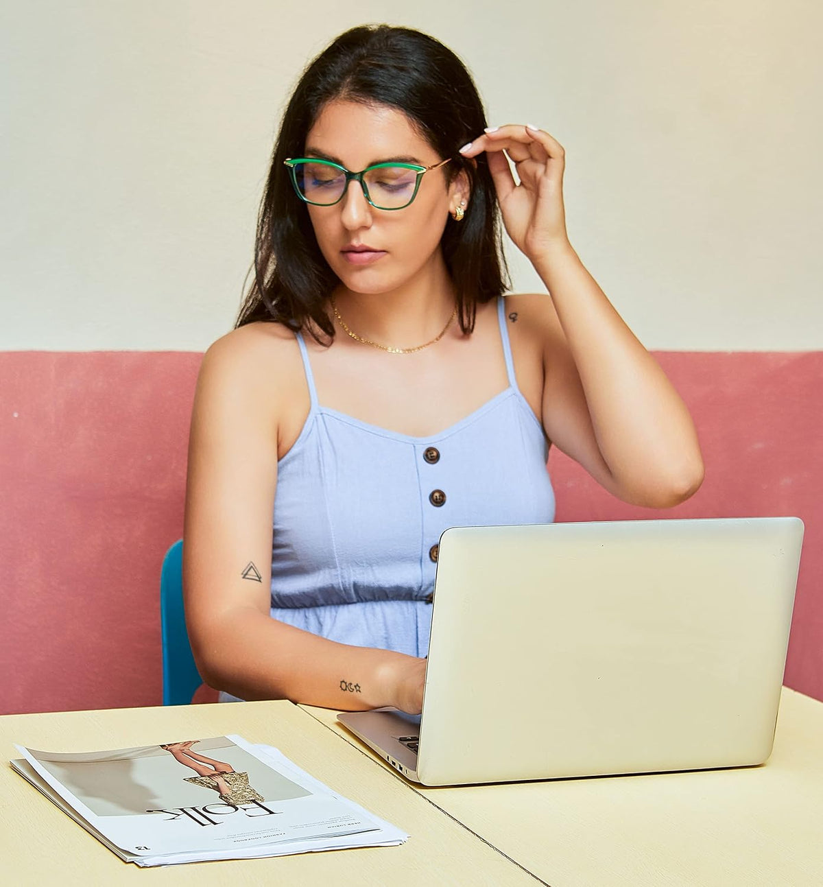 ÉÌƷͼƬ 4 | B096LSK611 | FEISEDY Blue Light Blocking Glasses Computer Glasses Women Men Cateye TR90 Frame B2772