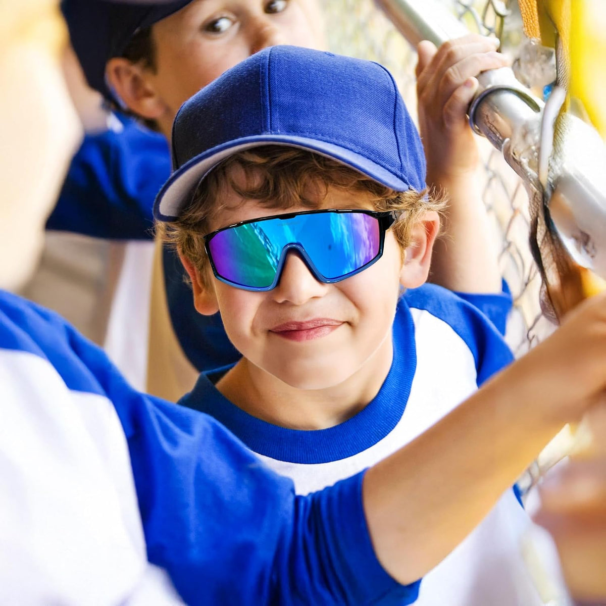 ÉÌƷͼƬ 17 | B0DFLMHFF6 | FEISEDY Kids Teens Baseball Polarized Sunglasses Lightweight TR90 Frame UV400 Sports Cycling Shades for Boys Girls B0186