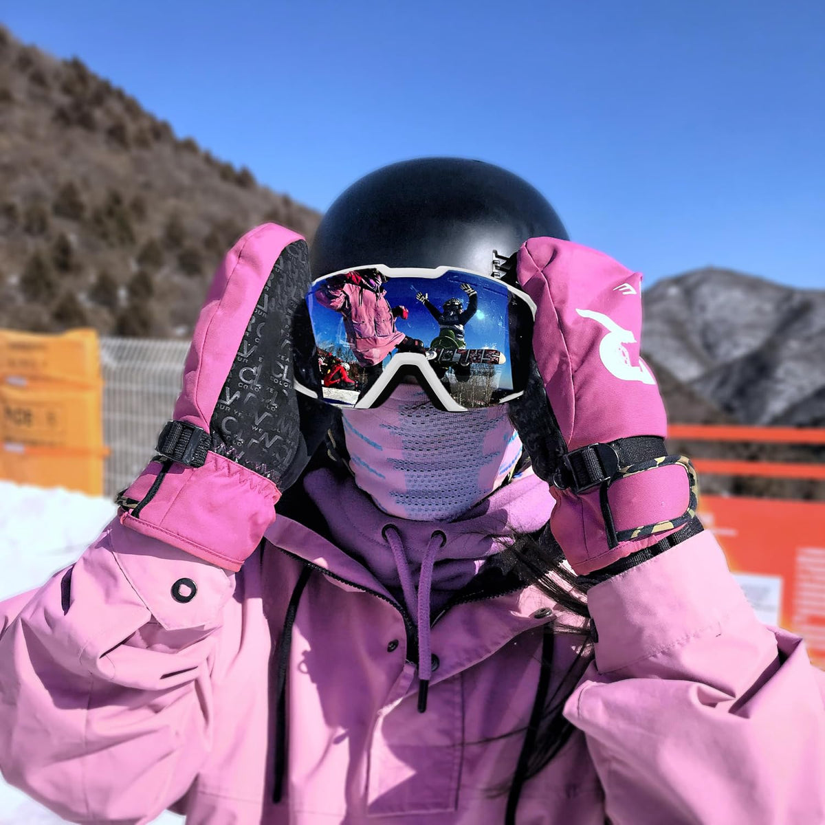 商品图片 17 | B0GHRB6WCQ | FEISEDY Ski Goggles, OTG Snow Sport Goggles for Adult Youth, Anti-Fog UV400 Protection Bendable Dual-Lenses B2961