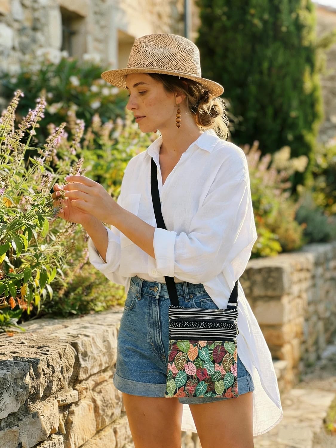 商品图片 8 | B0GF88TPKX | Leaf Pattern Crossbody Handbag with Zipper Colorful Unique Small Crossbody Flower Purse for Women, Creative Phone Hand Bags