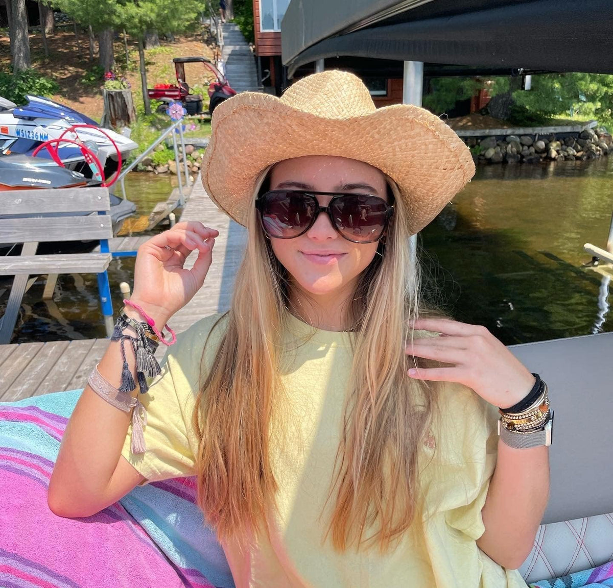 ÉÌƷͼƬ 9 | B0CB543WBD | FEISEDY Vintage Retro 70s Plastic Aviator Sunglasses Women Men Classic Large Squared Frame B2751