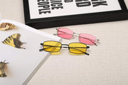 ÉÌƷͼƬ 39 | B079L1KYF3 | FEISEDY Vintage Small Rectangle Sunglasses Women Men Retro Trendy Square Metal Frame Sun Glasses B2295