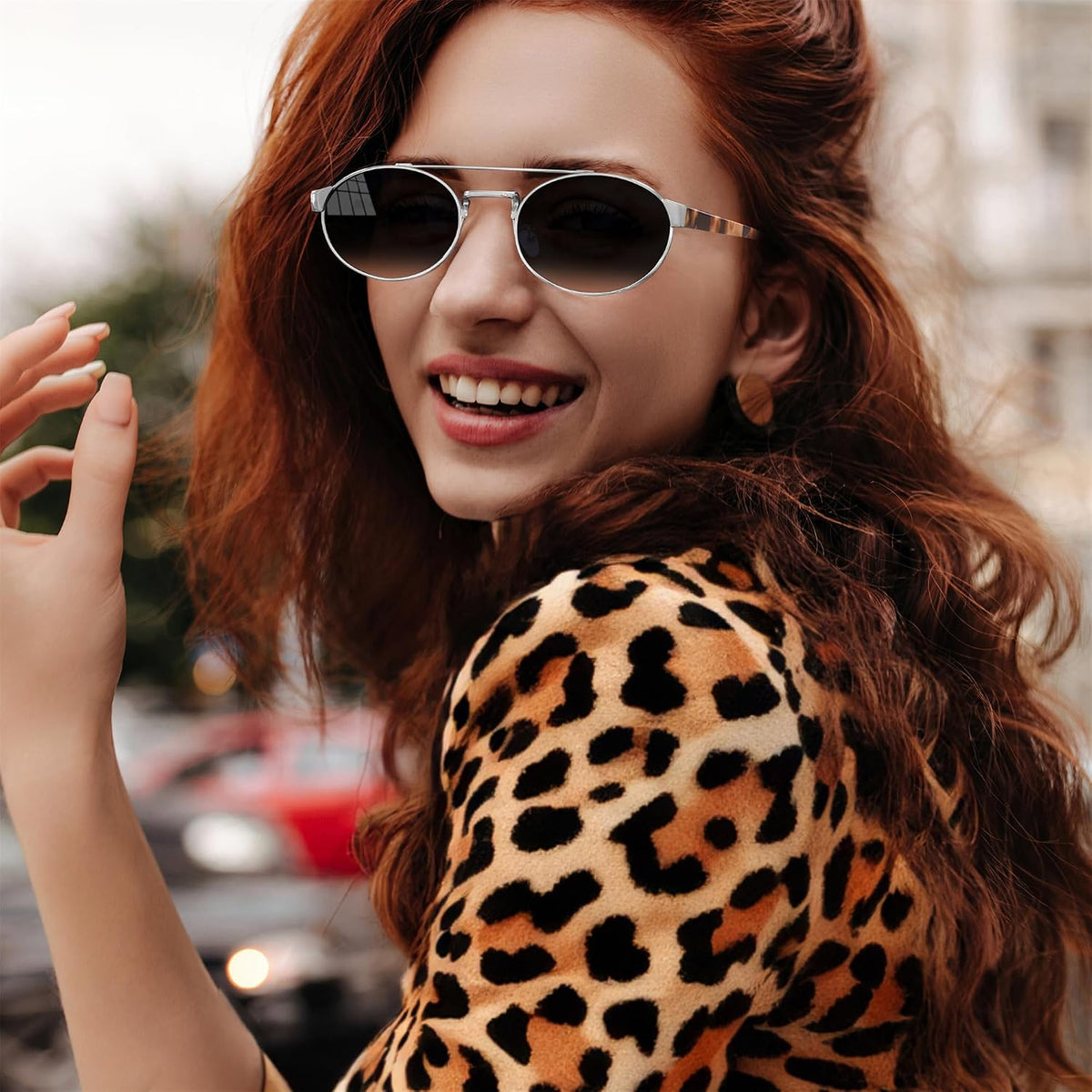 ÉÌƷͼƬ 25 | B0DRYKH1MV | FEISEDY Classic Trendy Oval Sunglasses Women Men Cute Small Shade Metal Frame Sunnies B0264