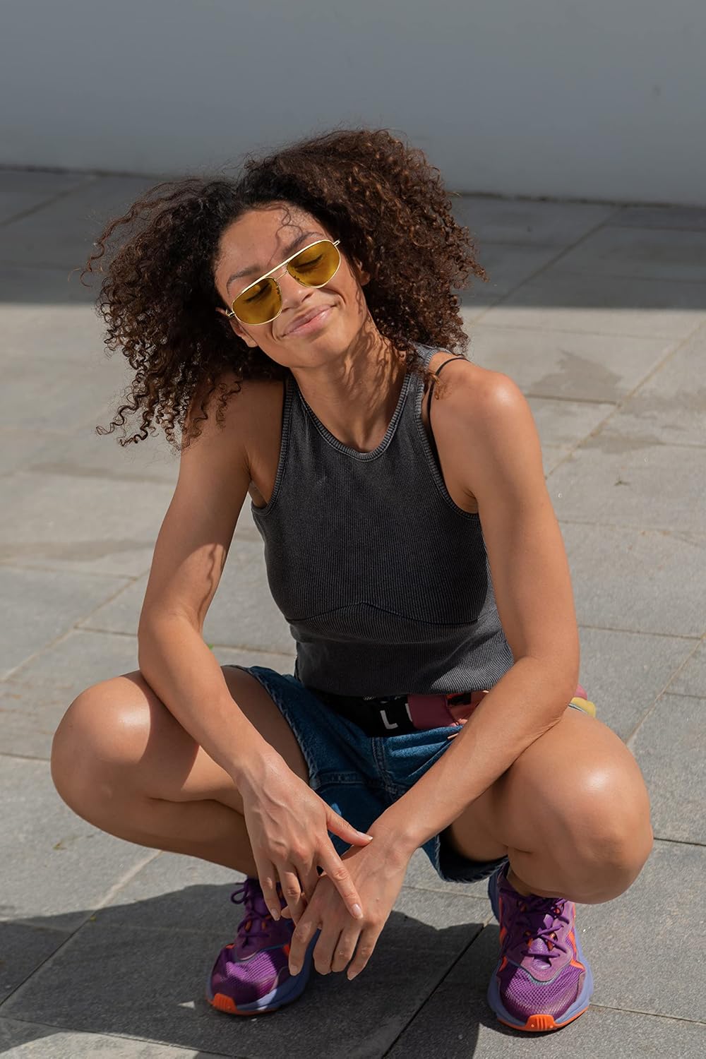ÉÌƷͼƬ 31 | B09XDVK9DG | FEISEDY Retro Trendy Aviator Sunglasses Women Men 90s Small Vintage Glasses Stylish Gold Metal Oval Sunglasses B2906