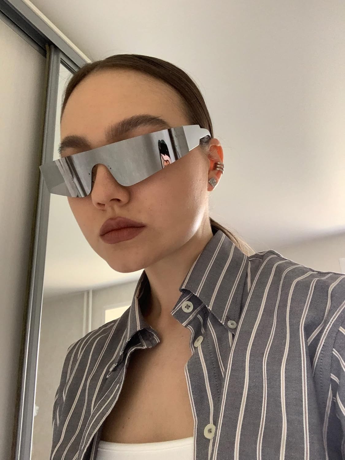 ÉÌƷͼƬ 59 | B0B1V45SXC | FEISEDY Y2K Futuristic Sunglasses Women Men Rimless One Piece Miorred B2927
