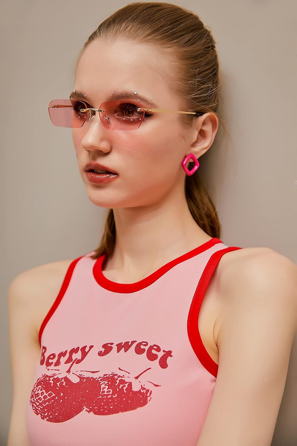 商品图片 22 | B0CY2Q4VW1 | FEISEDY Rimless Sunglasses Y2K Retro Small Narrow Rectangle Shades B2643