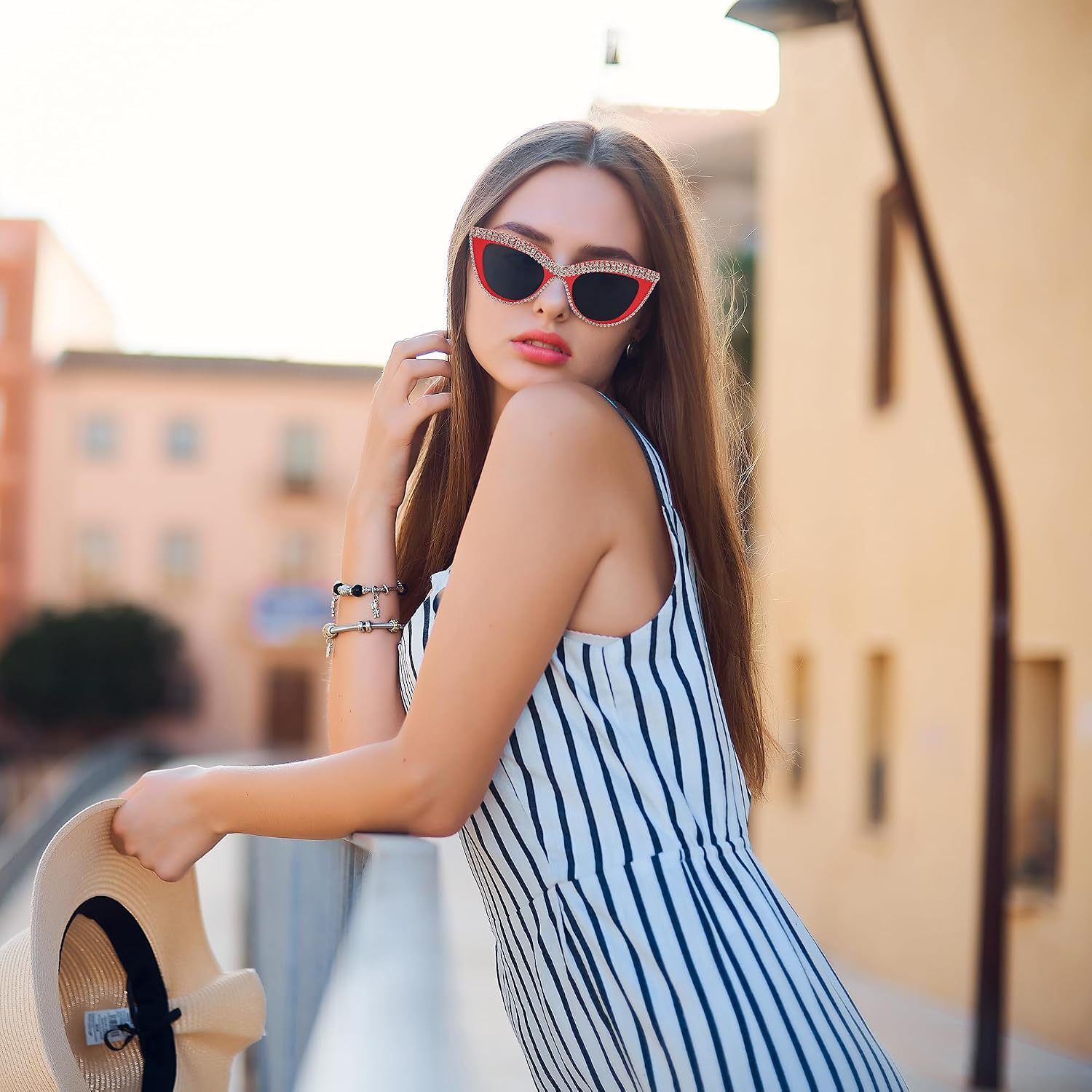 商品图片 17 | B0BZ7YMM4F | FEISEDY Oversized Women Cat Eye Rhinestone Sunglasses Costume Party B2360