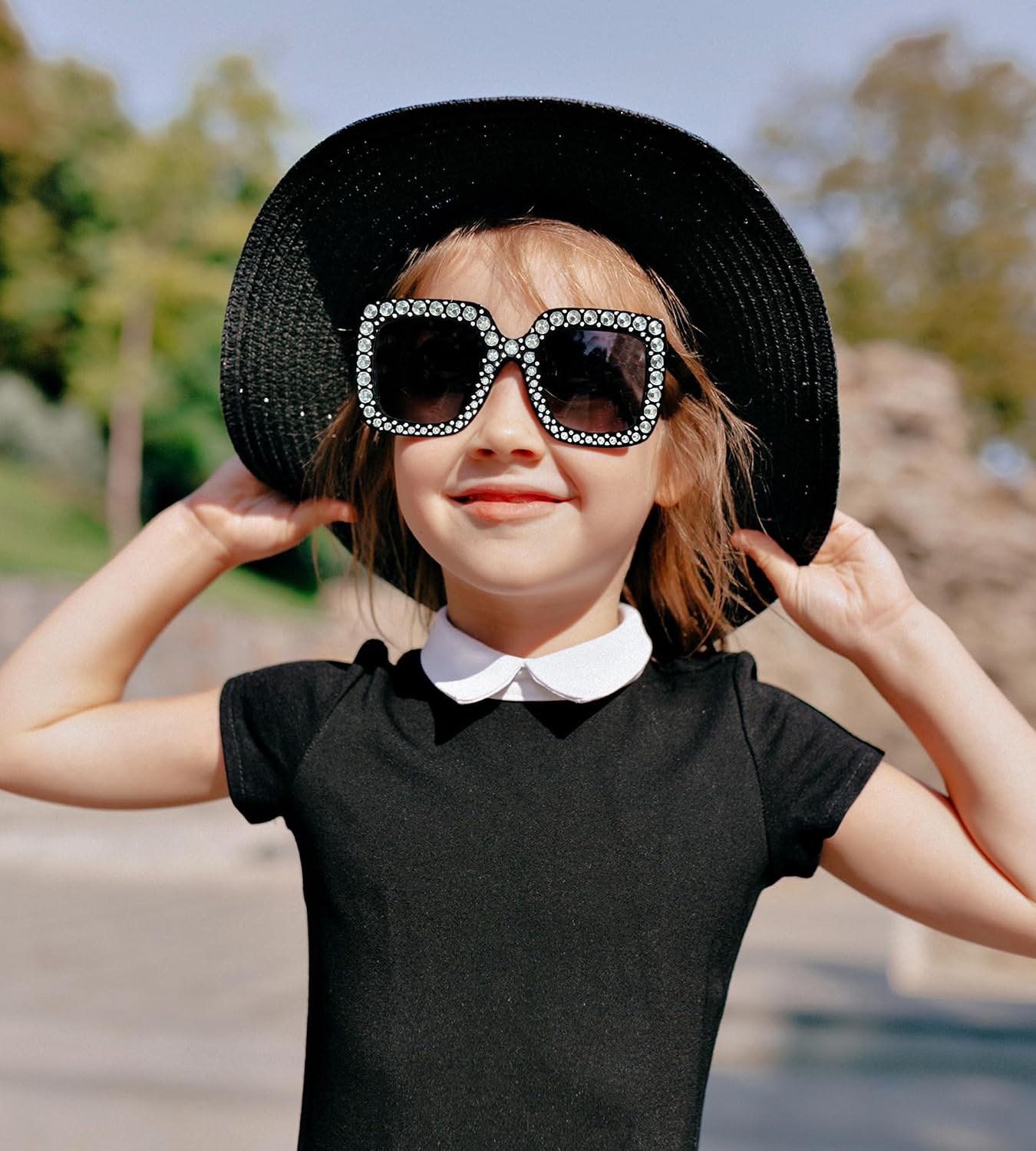 商品图片 2 | B0CFHLB4YT | FEISEDY Kids Sunglasses for Girls Oversized Square Sparkling Party Sun Glasses Lightweight Fashion Shades B0053