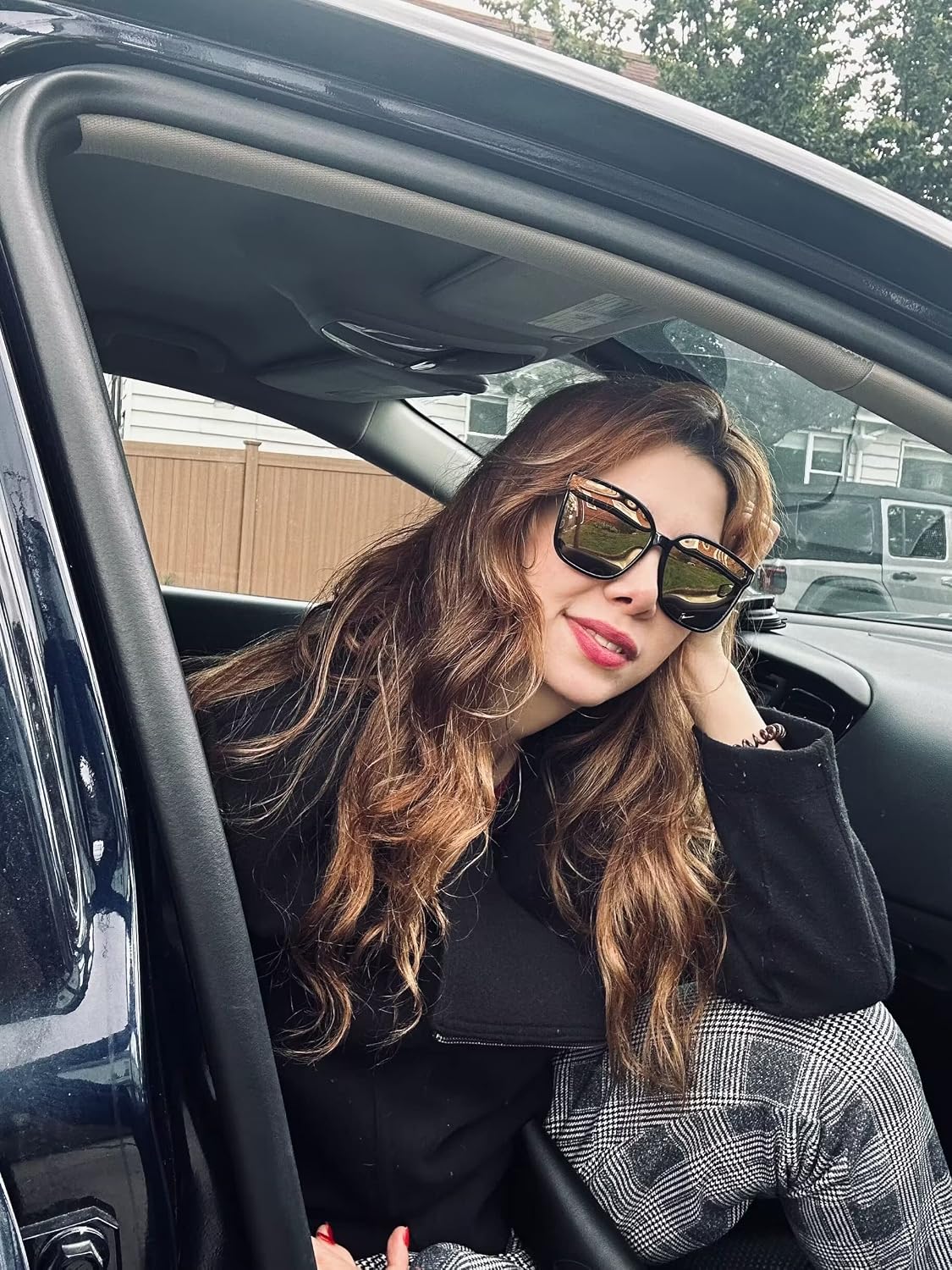 ÉÌƷͼƬ 2 | B0BB2BM9KF | FEISEDY Sunglasses Womens, Oversized Retro Square Polarized Sunglasses, Trendy Shades UV400 B2901