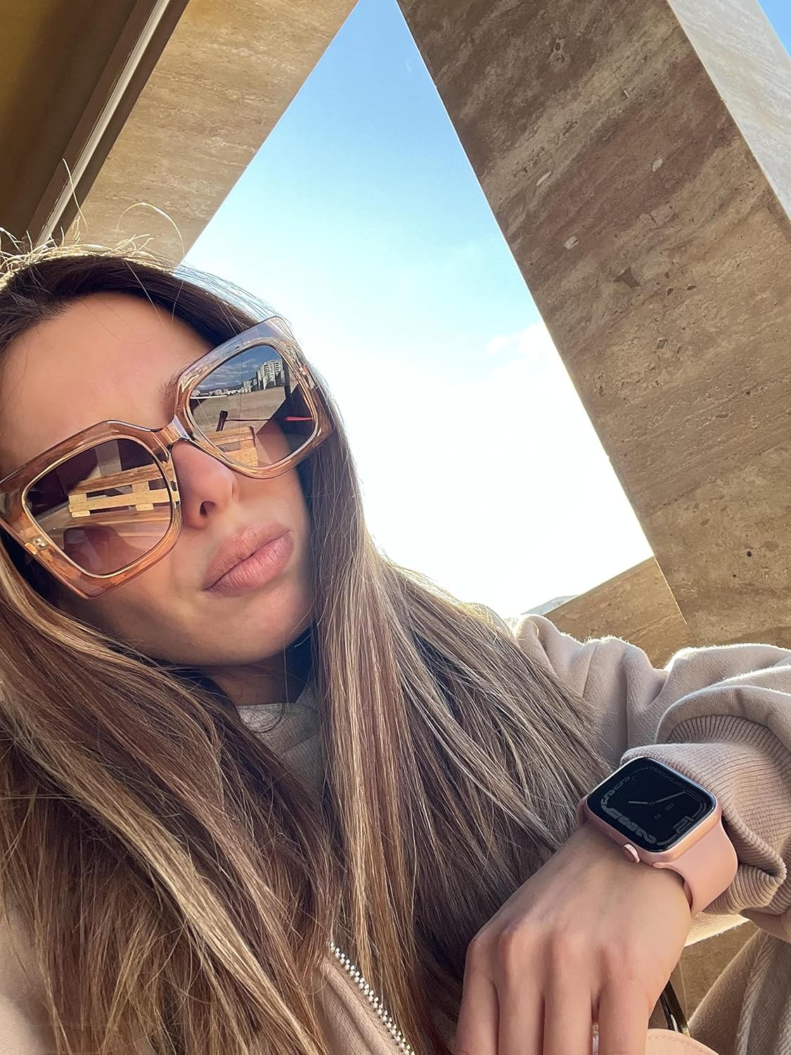 商品图片 2 | B08HVPGJW5 | FEISEDY Sunglasses Womens Trendy, Oversized Square Shades, Pearl Inlay Cat Eye Frame UV400 Protection B2625
